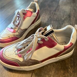 ShuShop Pink and White Retro Sneakers